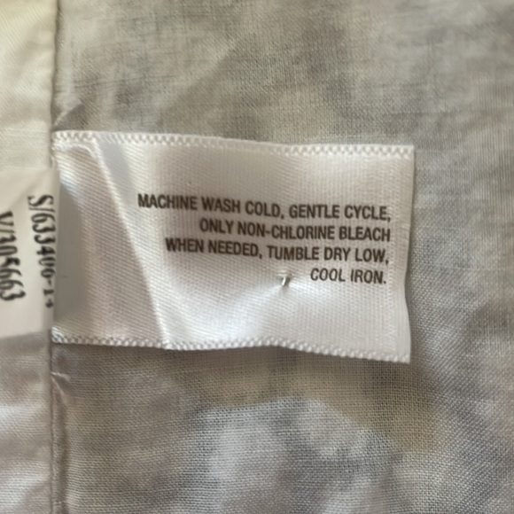 OLD NAVY BLACK AND WHITE SPRING / SUMMER  DRESS. - Picture 10 of 11